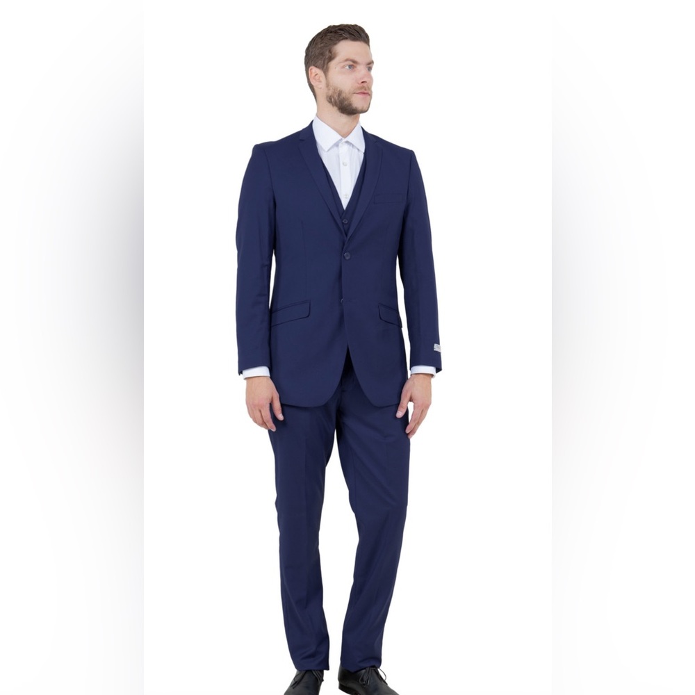 Men's Navy Blue 3 piece Suit 42S